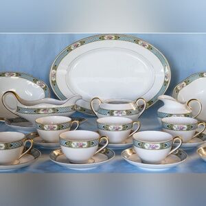 Beautiful Antique Carl Tielsch (Altwasser) Pattern 2241 Germany Dinnerware Set